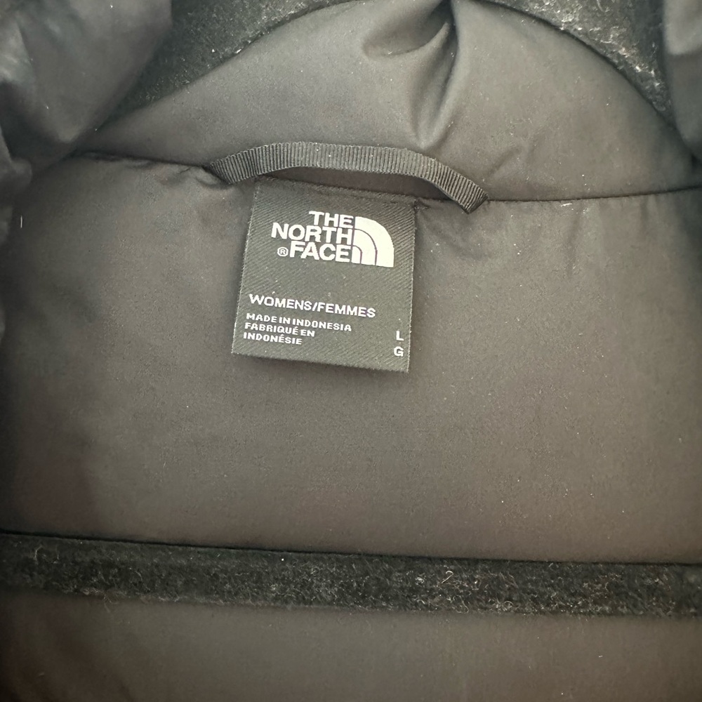 The North Face Women's Arctic Parka - Picture 7 of 11